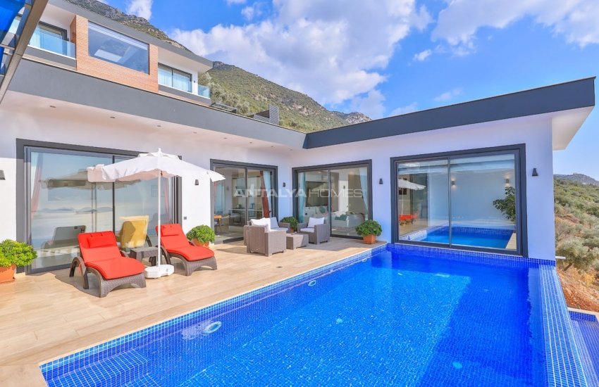 Modernly Designed Villas with Panoramic Sea and Forest View 38