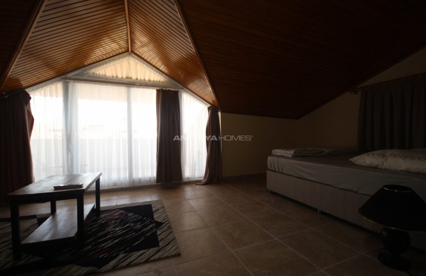 Triplex Semi-detached House in Manavgat Colakli with Garden 46