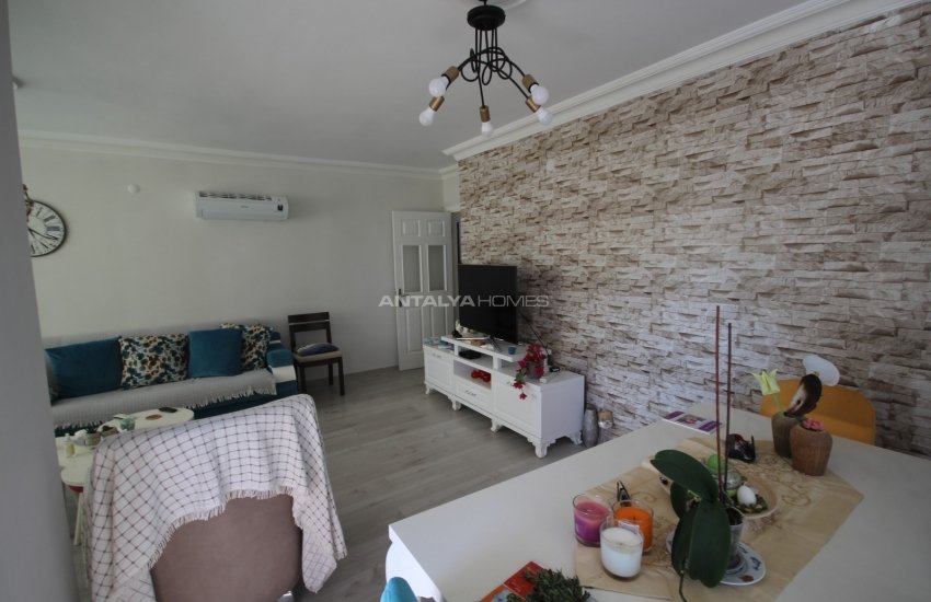 2+1 Apartment in a Privileged Location in Lara 16