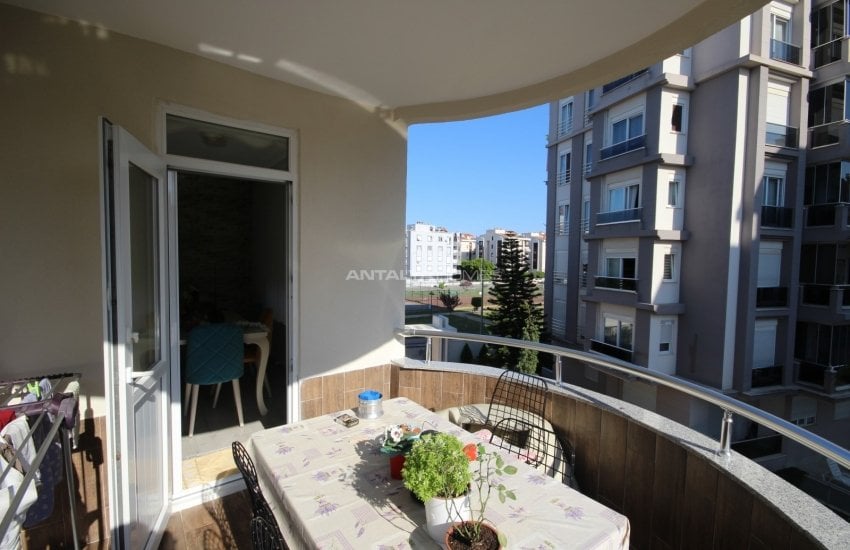 2+1 Apartment in a Privileged Location in Lara 18