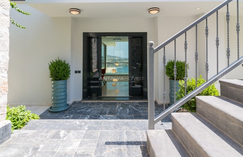 Modernly Designed Triplex Villa in Kalkan with Infinity Pool 28