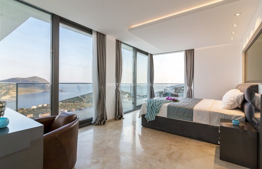 Modernly Designed Triplex Villa in Kalkan with Infinity Pool 18