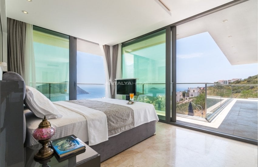 Modernly Designed Triplex Villa in Kalkan with Infinity Pool 16