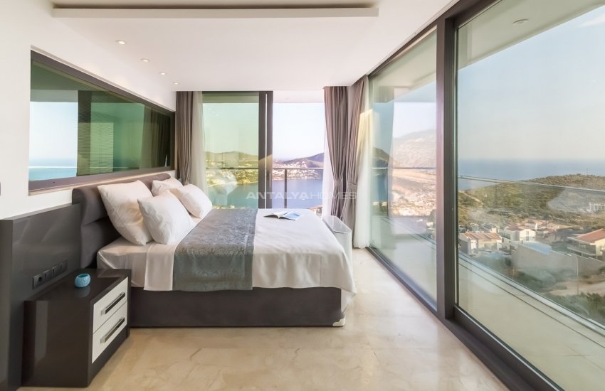 Modernly Designed Triplex Villa in Kalkan with Infinity Pool 17