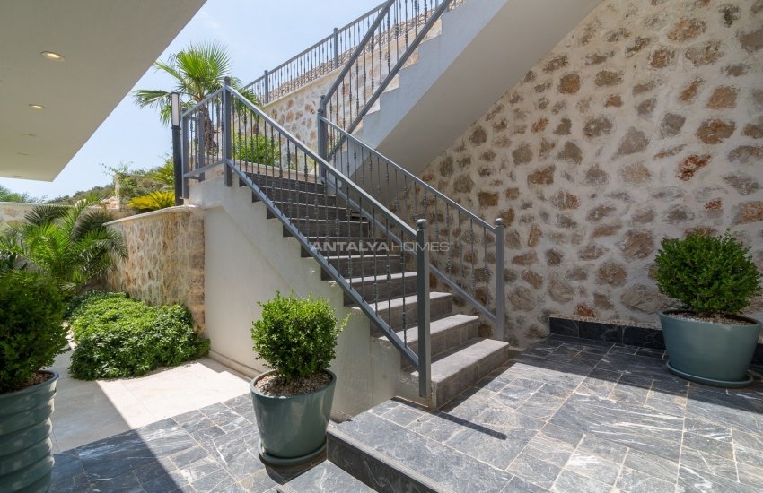 Modernly Designed Triplex Villa in Kalkan with Infinity Pool 30