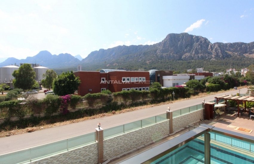Furnished Flat in a Complex Close to the Beach in Konyaaltı 22