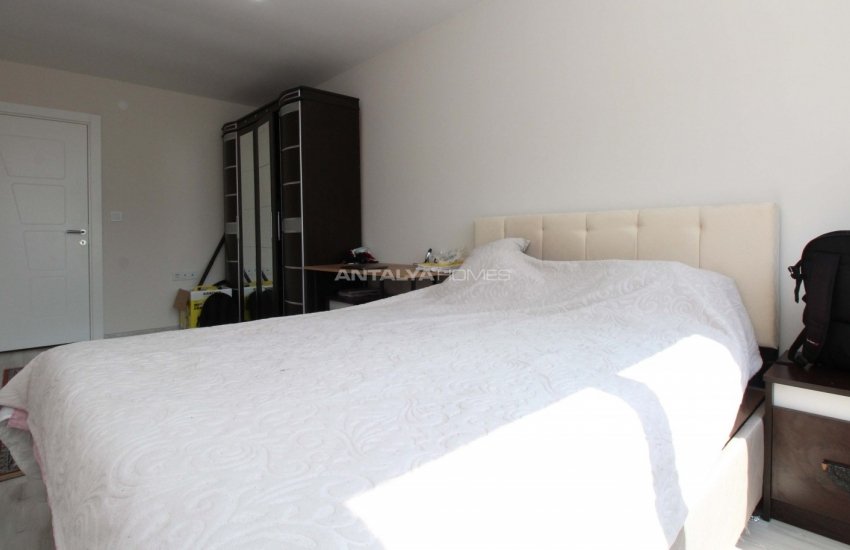 Furnished Flat in a Complex Close to the Beach in Konyaaltı 17