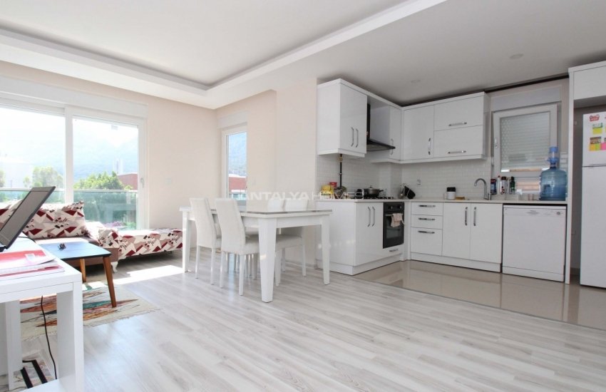 Furnished Flat in a Complex Close to the Beach in Konyaaltı 12
