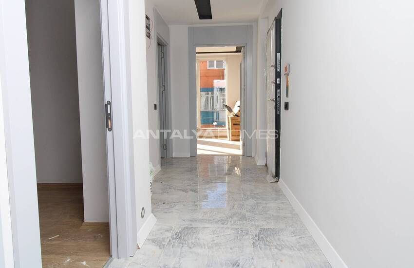 Middle-floor Real Estate with Separate Kitchens in Antalya 11