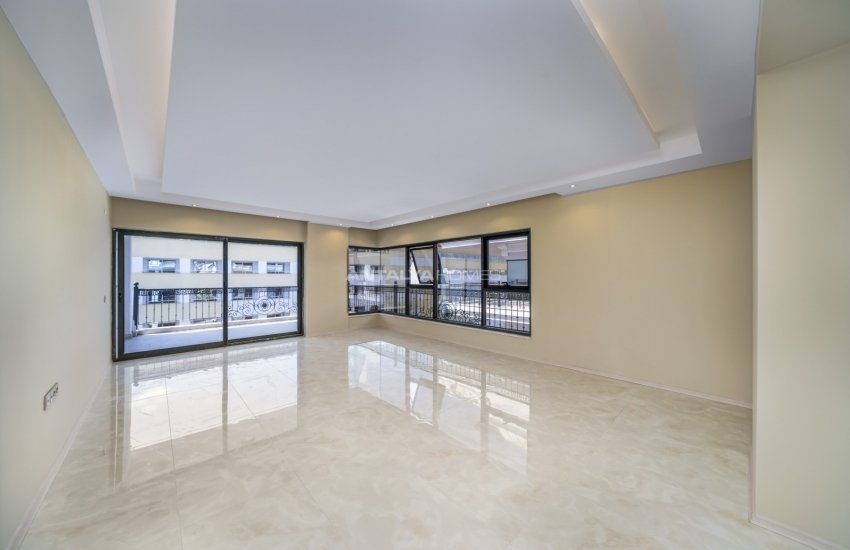 Penthouse Apartment with a Terrace with Sea View in Alanya 15