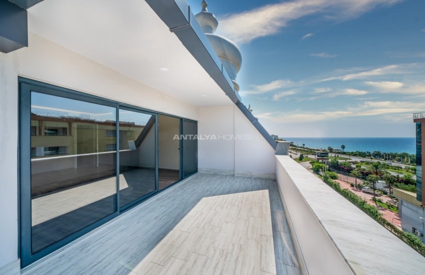 Penthouse Apartment with a Terrace with Sea View in Alanya 23