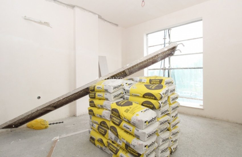 Office for Sale Fronting the Tram Line in Antalya 6