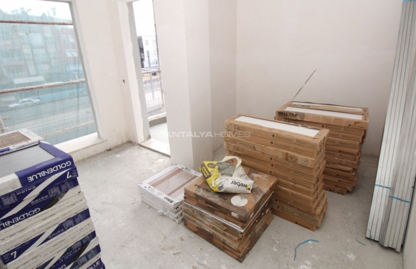 Office for Sale Fronting the Tram Line in Antalya 7