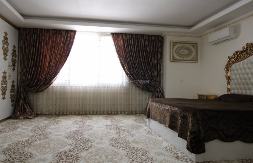 Spacious Duplex Apartment with Garden in Antalya Center 30