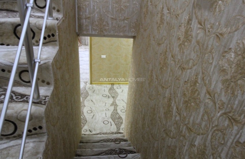 Spacious Duplex Apartment with Garden in Antalya Center 37