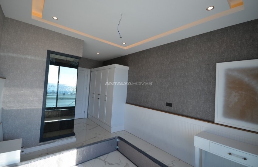 Modernly Designed Luxury Flats in Alanya Kestel with Pools 41
