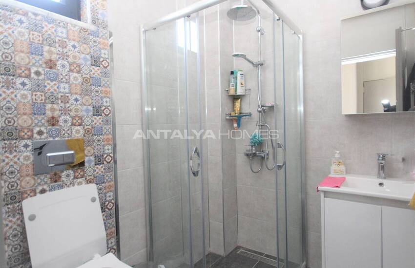 Belek'te Modern Tasarımlı Müstakil Tripleks Villa 27