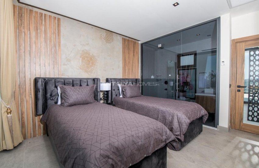 Classy Kalkan Villa with Infinity Pool Overlooking the Sea 42