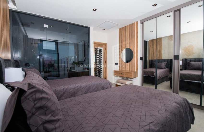 Classy Kalkan Villa with Infinity Pool Overlooking the Sea 43
