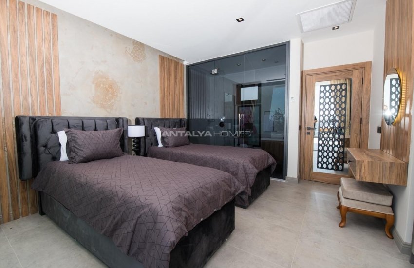 Classy Kalkan Villa with Infinity Pool Overlooking the Sea 44