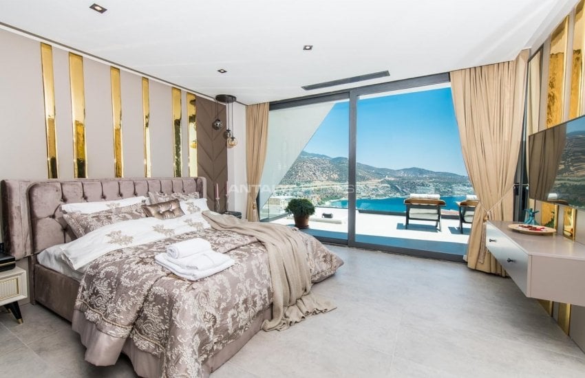Classy Kalkan Villa with Infinity Pool Overlooking the Sea 45