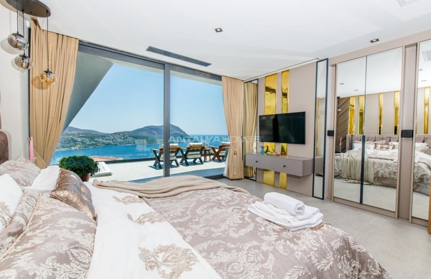 Classy Kalkan Villa with Infinity Pool Overlooking the Sea 46