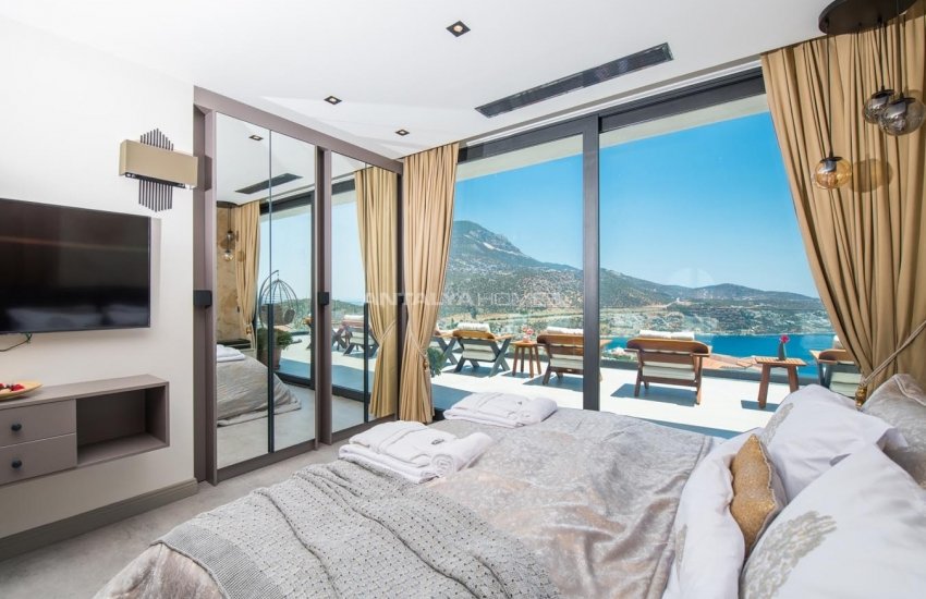 Classy Kalkan Villa with Infinity Pool Overlooking the Sea 52