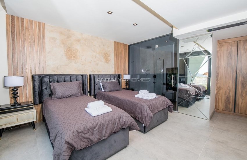Classy Kalkan Villa with Infinity Pool Overlooking the Sea 54