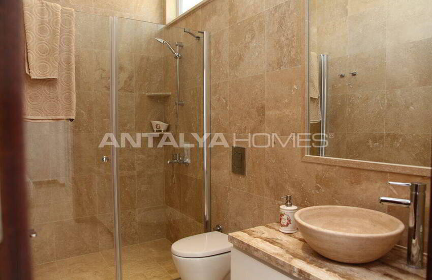 High Quality Ground Floor and Penthouse Flats in Alanya 24