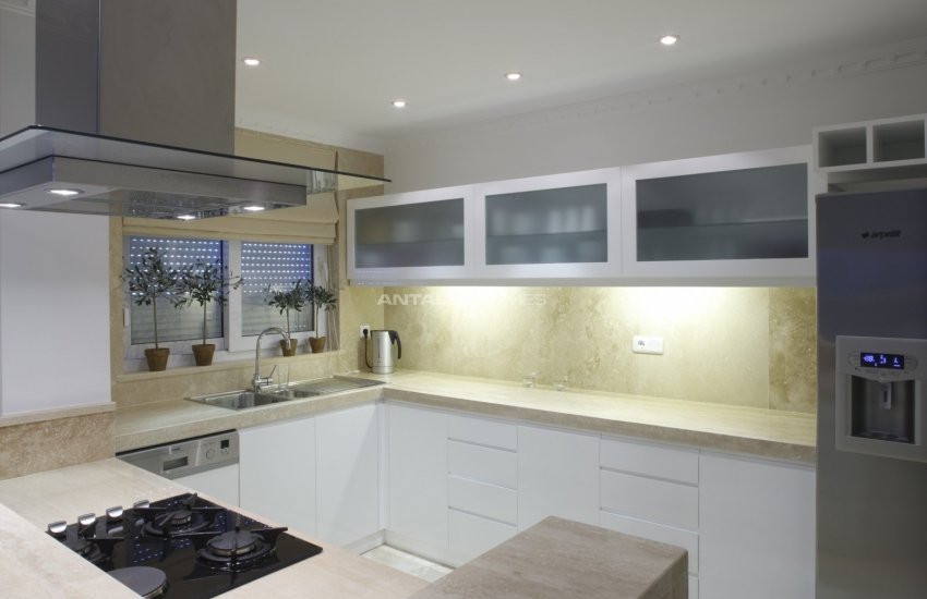 Triplex Detached Villas with Private Pool in Alanya Konakli 20