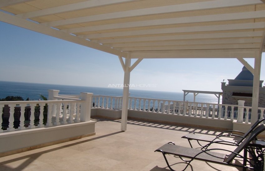 Triplex Detached Villas with Private Pool in Alanya Konakli 25