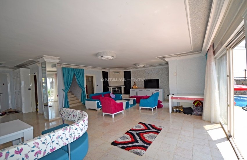 Capacious Houses in Alanya with Swimming Pool and Garden 19