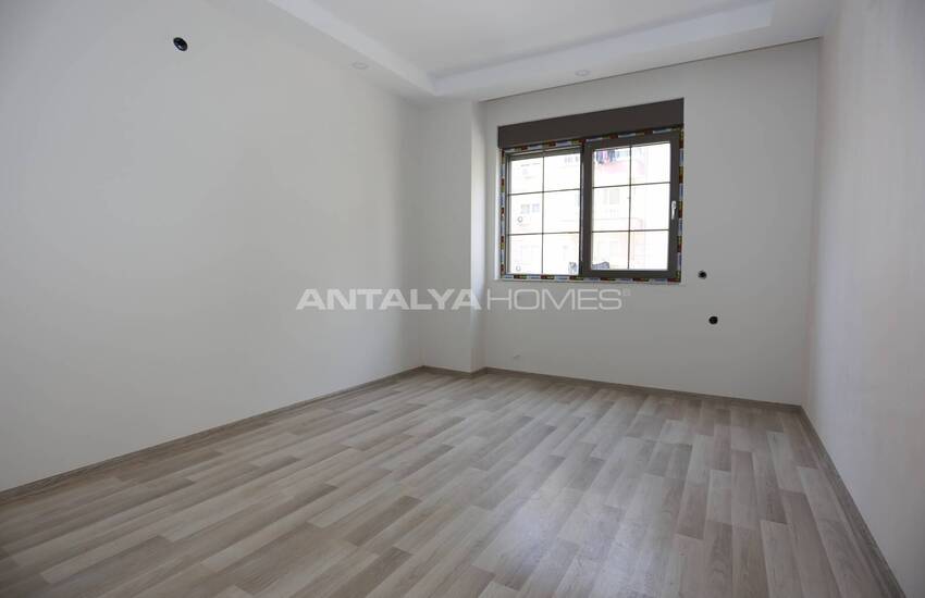 Muratpaşa Yenigün Mahallesi'nde Güvenlikli Sitede Daireler 21