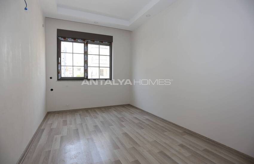 Muratpaşa Yenigün Mahallesi'nde Güvenlikli Sitede Daireler 20