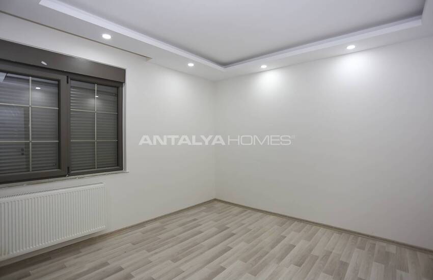 Muratpaşa Yenigün Mahallesi'nde Güvenlikli Sitede Daireler 26