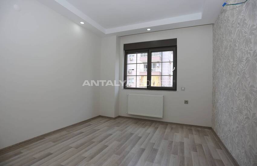 Muratpaşa Yenigün Mahallesi'nde Güvenlikli Sitede Daireler 24