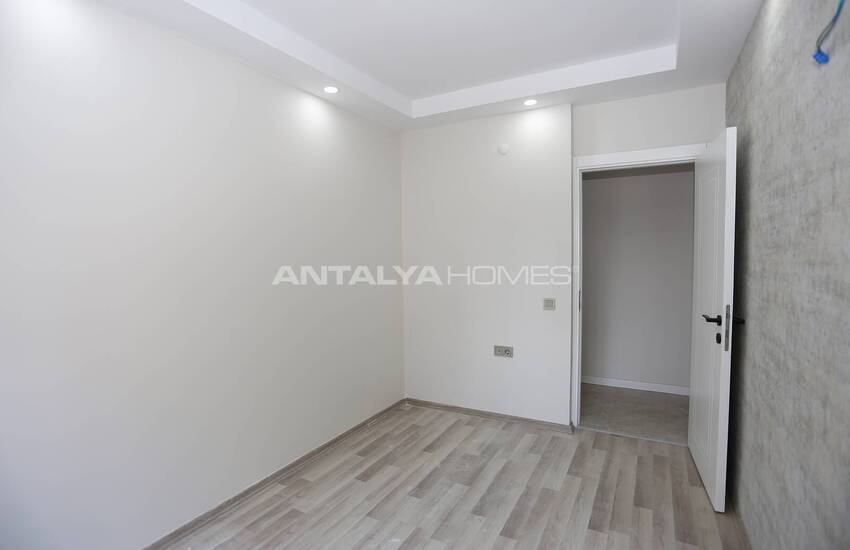 Muratpaşa Yenigün Mahallesi'nde Güvenlikli Sitede Daireler 31