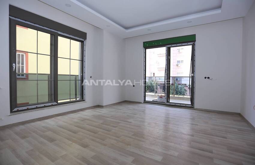 Muratpaşa Yenigün Mahallesi'nde Güvenlikli Sitede Daireler 12