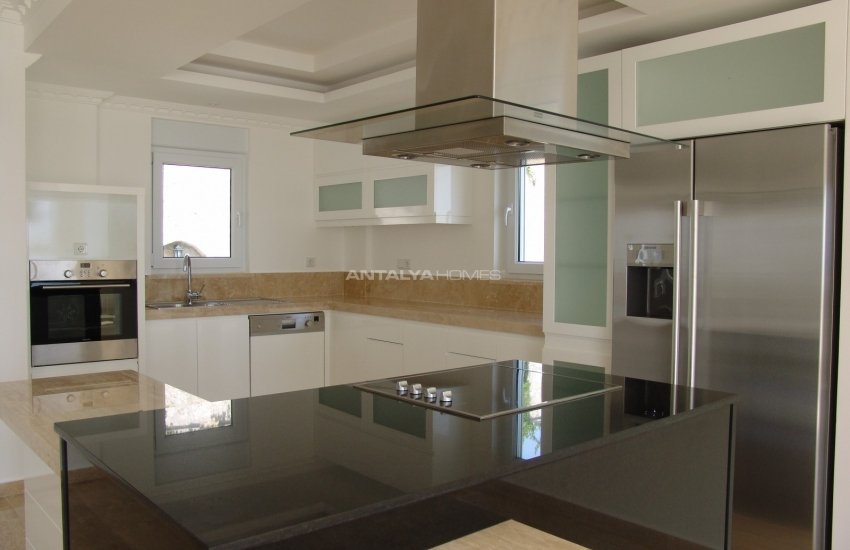 Moderne Villa Mit Privatem Pool Und Garten In Konakli 19