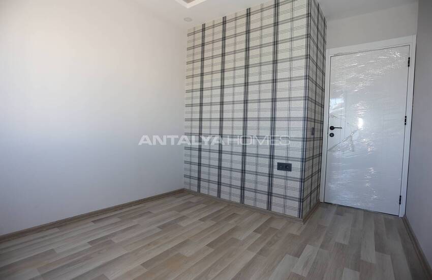 Middle Floor and Duplex Apartments in Antalya Muratpasa 17