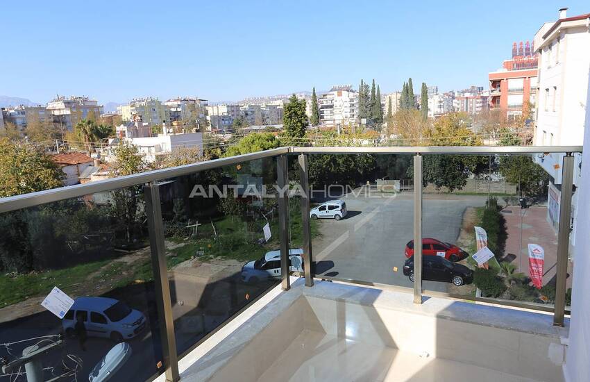 Middle Floor and Duplex Apartments in Antalya Muratpasa 21