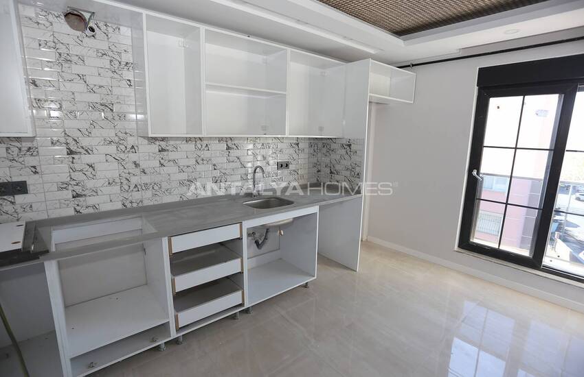 Middle Floor and Duplex Apartments in Antalya Muratpasa 9