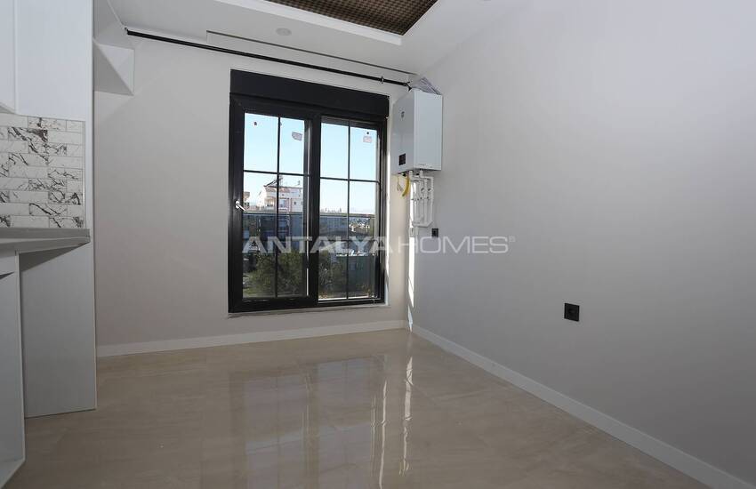 Middle Floor and Duplex Apartments in Antalya Muratpasa 10