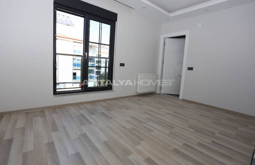 Middle Floor and Duplex Apartments in Antalya Muratpasa 11