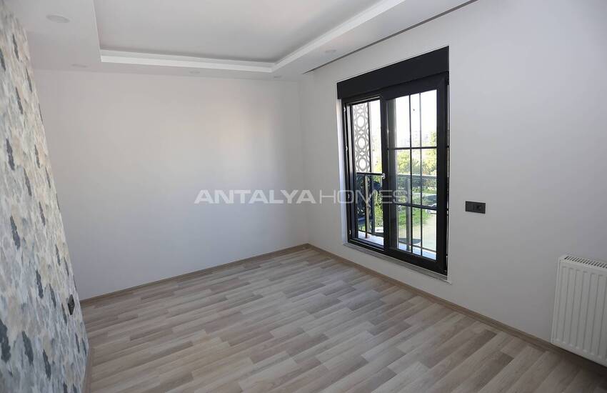 Middle Floor and Duplex Apartments in Antalya Muratpasa 12
