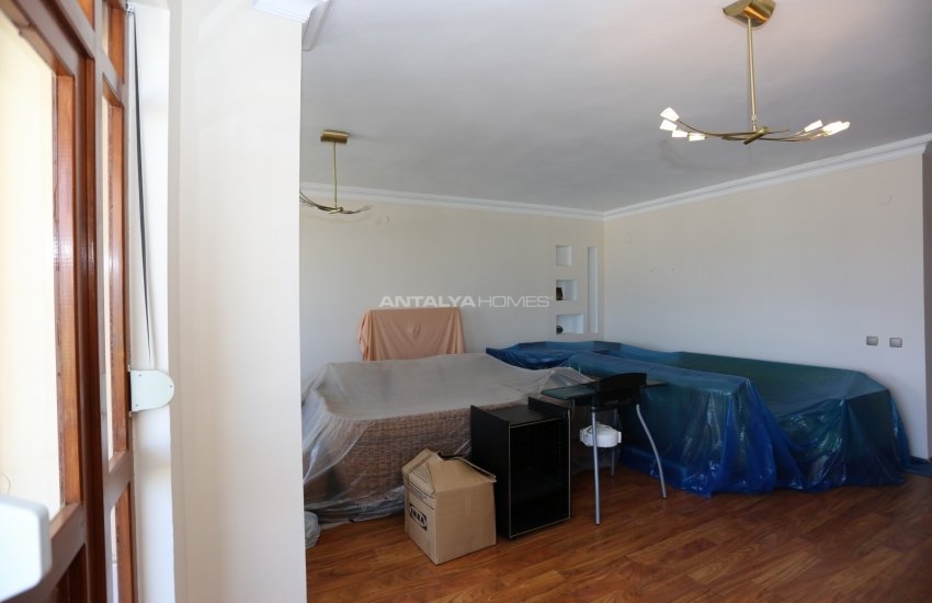 Duplex Apartment Close to the Lara Beach in Guzeloba Antalya 8