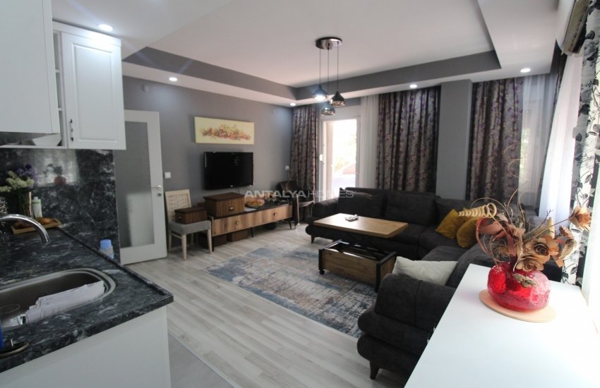 Ground Floor Apartment with an Outdoor Car Park in Antalya 9