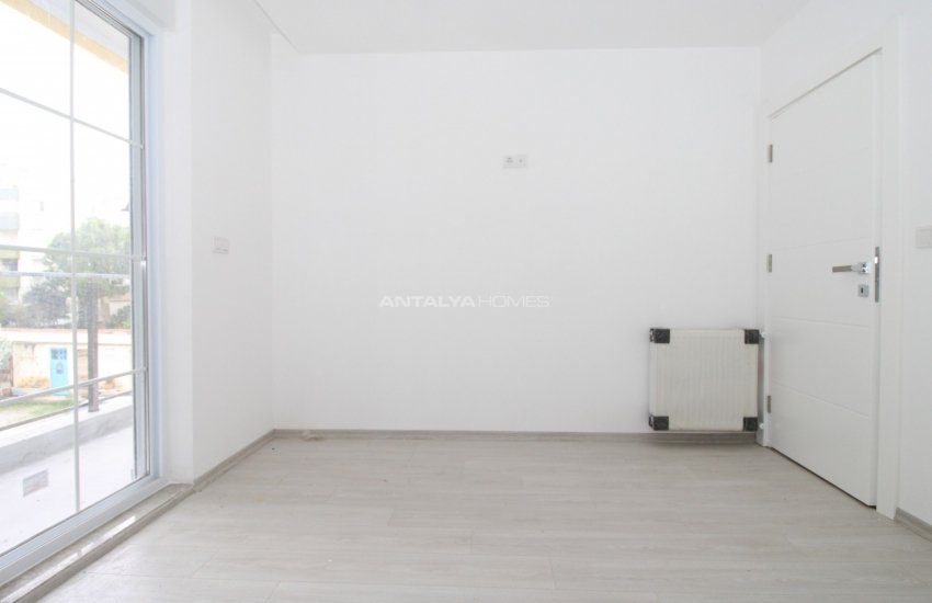 New Flats in a Tranquil and Decent Neighborhood in Antalya 19