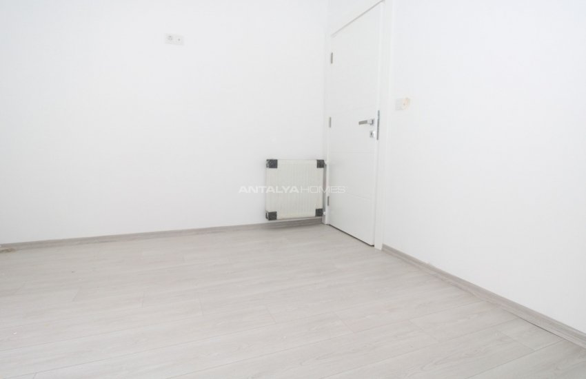 New Flats in a Tranquil and Decent Neighborhood in Antalya 20