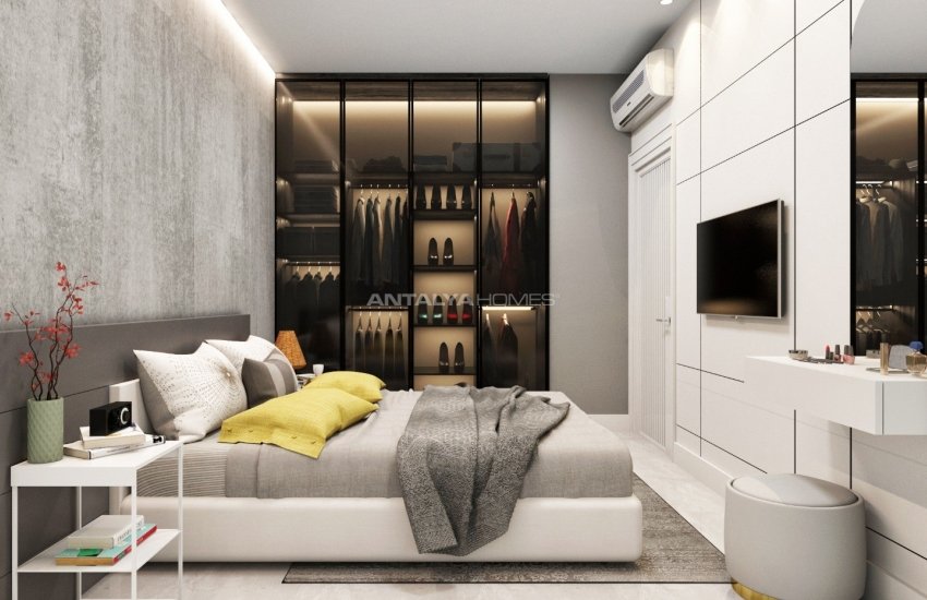 Centrally Located Apartments with Swimming Pool in Alanya 4